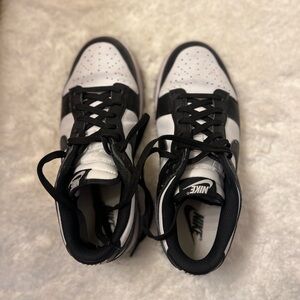 Women’s Nike Panda Low Dunk Sneakers